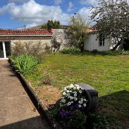 Maison De Josie * Ternant (Charente-Maritime)